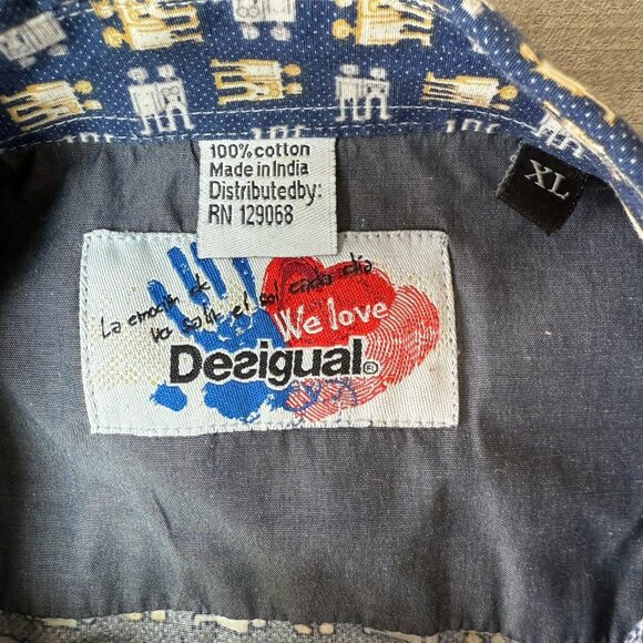 Desigual Button Down Shirt Mens XL AOP Nude Man Woman Print Subtle Blue - Picture 6 of 6